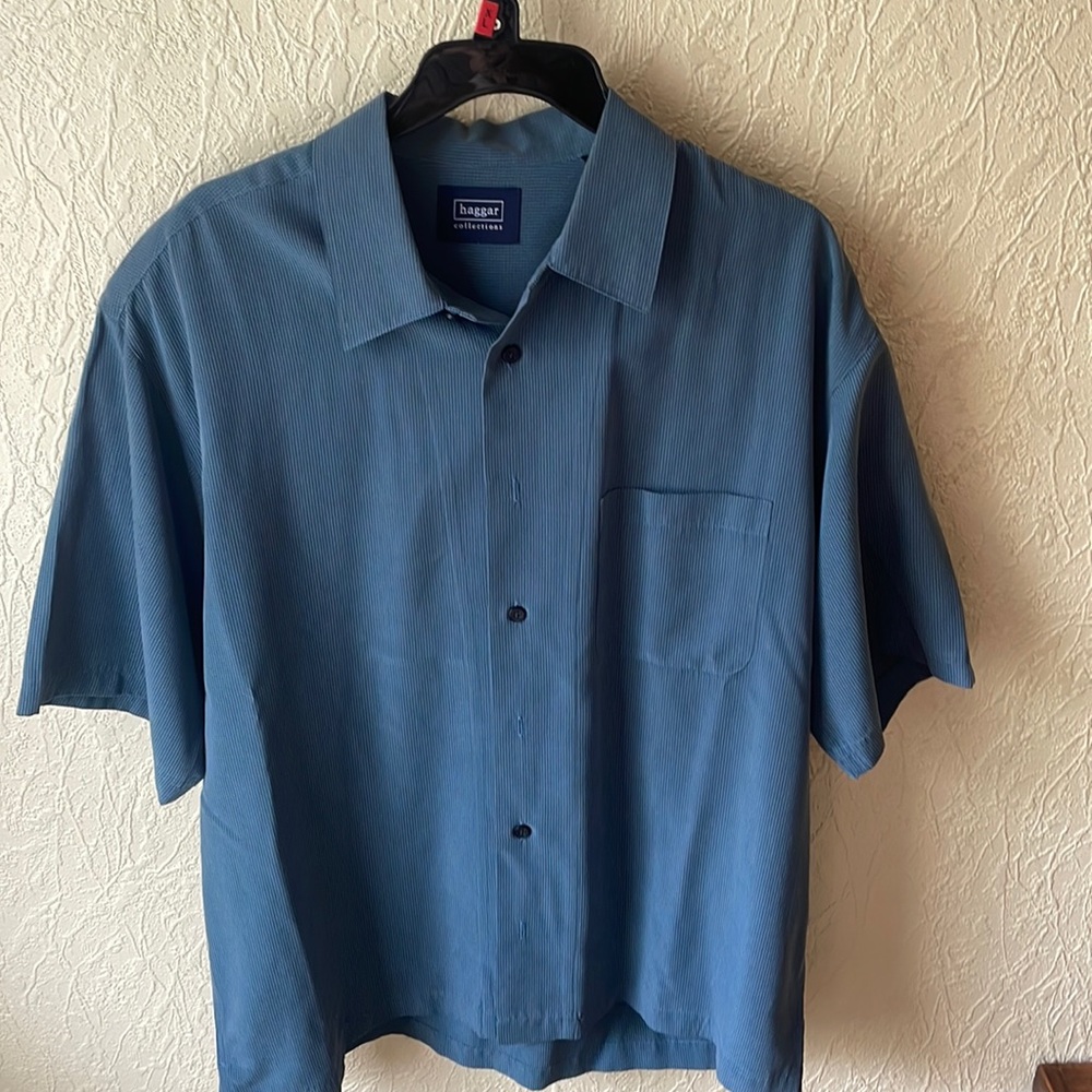 Men’s Haggar button up short sleeve.